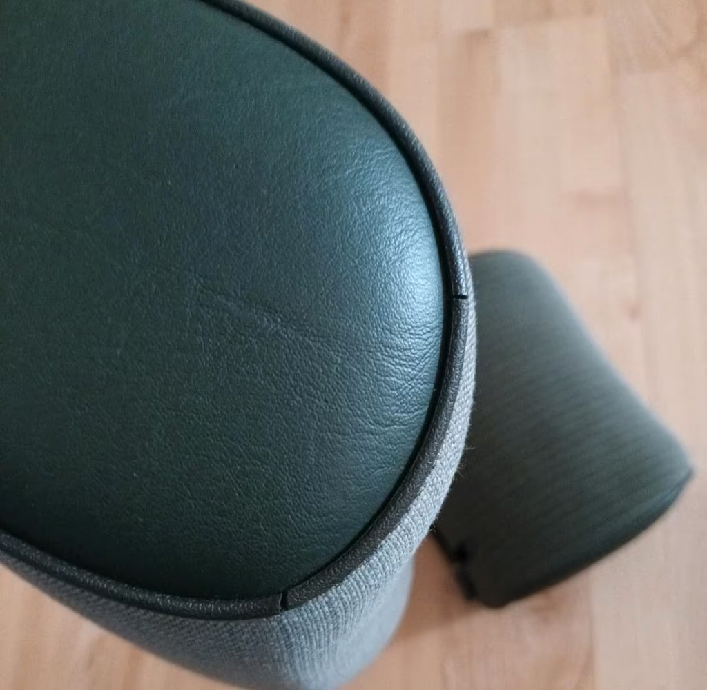 Mercedes W123 rear headrest covers